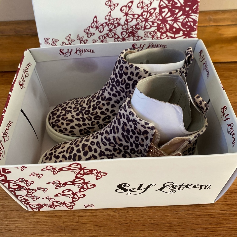 Leopard Print star shoes